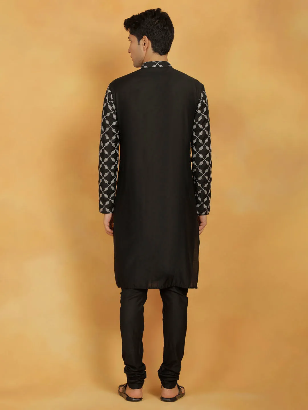 VASTRAMAY Embroidered Black Cotton Men's Kurta Set